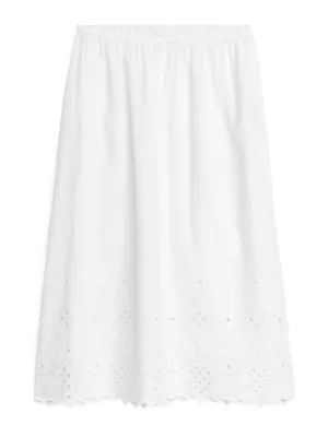 Embroidered white skirt