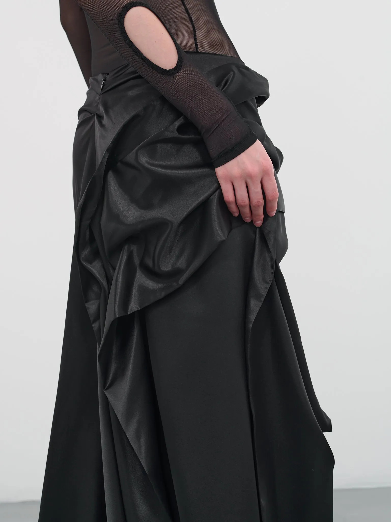 Satin Bow Skirt (SKIR000527-BLACK)